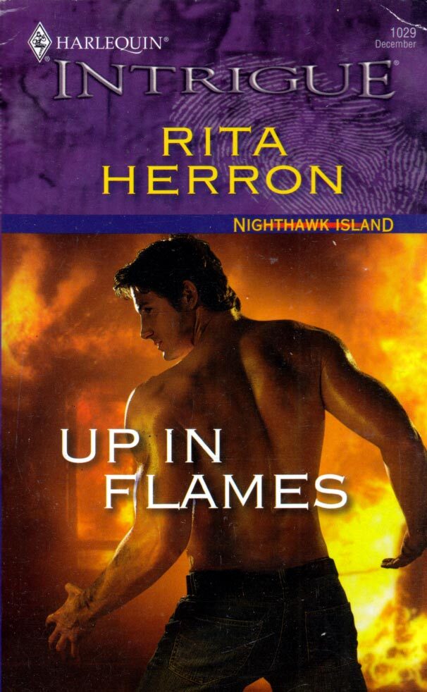 Up In Flames (Harlequin Intrigue #1029) by Rita Herron / Romantic Suspense