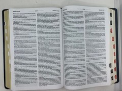 Biblia Bilingüe RVR 1960/KJV Negro Imitación Piel con índice bilingual bible