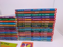 LOT OF 30: Vintage 90s RL Stine GOOSEBUMPS Books VG/EX All Different + Extras