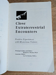 Close Extraterrestrial Encounters Alien UFO Experiences First Edition – Boylan