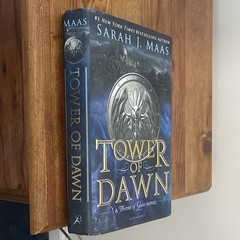 Sarah J. Maas Tower of Dawn Throne of Glass Bk 6 Hardcover w/ Dust Jacket