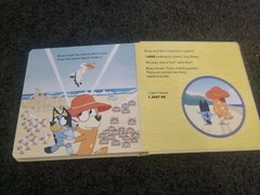 Bluey: The Beach: A Lift-the-Flap Book. [Board book]