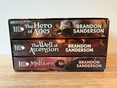 Mistborn Trilogy Box Set – Mistborn, The Well of Ascension, The Hero of Ages