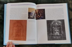 The Turin Shroud: The Illustrated Evidence by Ian Wilson & Barrie Schworz HBDJ