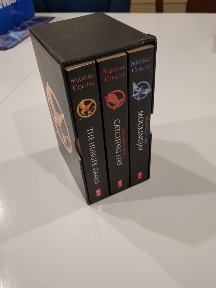 The Hunger Games : Trilogy Boxed Set – Catching Fire – Mockingjay by Collins