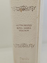 Vintage Holy Bible King James Version Family Edition 1982 White & Gold 11.5”