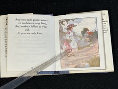 1992 A MINIATURE MOTHER GOOSE, RUNNING PRESS EDITION HARDCOVER DJ, 3.25″ X 2.75″