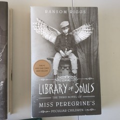Lot 5 Ransom Riggs Miss Peregrine’s Peculiar Children Series Books 1-4 + Extra