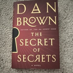 Dan Brown The Secret of Secrets Hardcover Novel w/ Dust Jacket 2025 Langdon