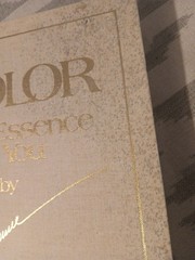Color The Essence of You by Suzanne Caygill 1st Edition No DJ, SEE DESCRIPTION
