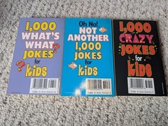 Box Set of 1,000 Jokes for Kids books Michael Johnstone (c. 1989, PB)