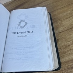 Living Bible Paraphrased Cowhide Leather Second Printing Tyndale Cowhide Green