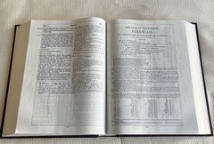 The Companion Bible: Enlarged Type Edition Bullinger, E. W. hardcover 1611