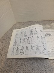 Patterns of Fashion 1 by Janet Arnold : Englishwomen’s Dresses c. 1660-1860