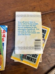 Vintage 1980s Globe Mini Mag Small Book Lot Of 8 Sleep, Diet/Fat Loss, Household