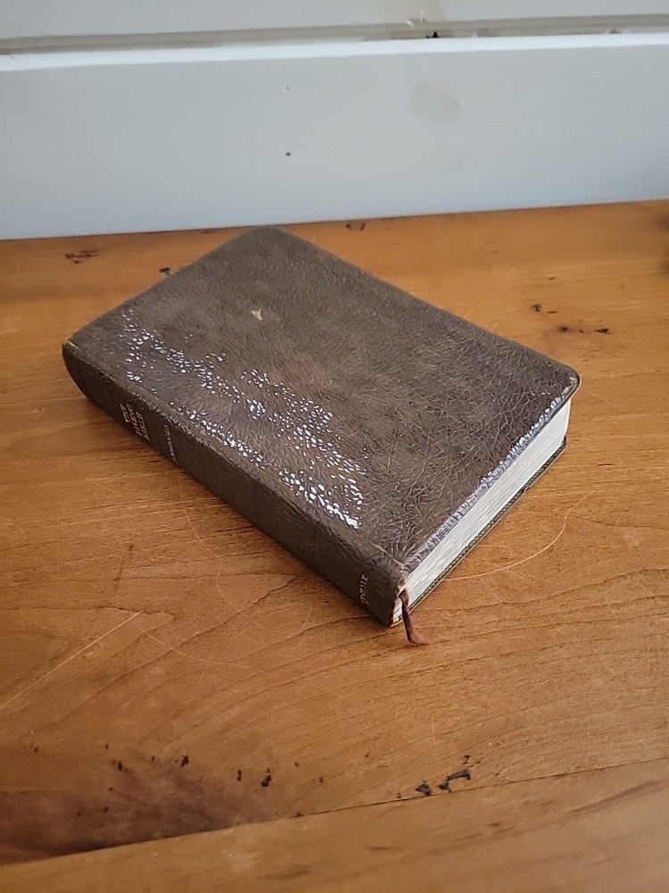 The Living Bible Paraphrased 1977 Compact Tyndale Bonded Leather FREE SHIPPING!