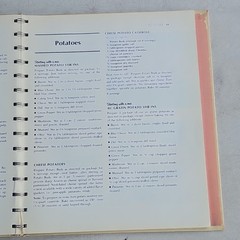 Betty Crocker Good and Easy Cookbook 1971 First Printing Spiral Bound