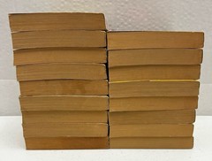 Lot of 17 Moby Books Illustrated Classic Editions Vintage Mini Paperback Books