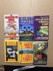 Lot of 10 random murder mystery novel paperback books, various authors B32