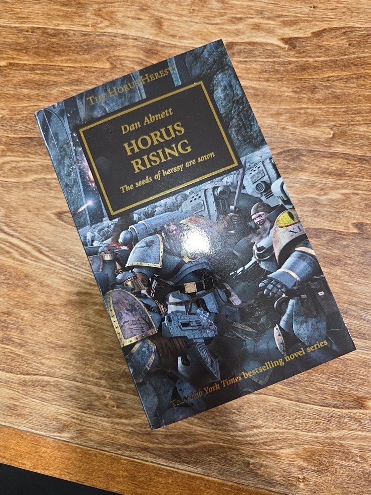 Horus Rising by Dan Abnett (2018, Trade Paperback)