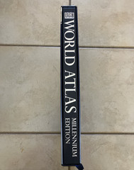 DK World Atlas Millennium Edition Large Hardcover Book, 18″× 11″× 1.5″ VERY GOOD