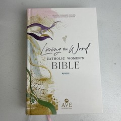 Living the Word Catholic Women’s Study Bible RSV2CE:Full-Color Single Column HC
