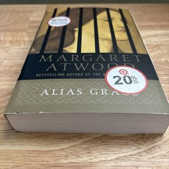 Alias Grace: A Novel – Paperback By Atwood, Margaret – VERY GOOD