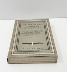 1935 Albatross Paperback #257 The Poems and Essays of Oscar Wilde w/ Dustjacket