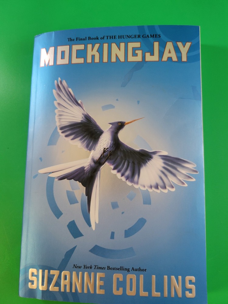Mocking Jay Suzanne Collins PB