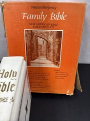 Vtg Regency Family Bible 1978 Padded White Cover Box Registry Section Gold Edged
