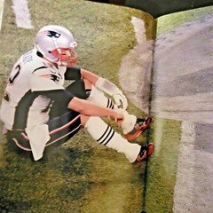 Legends -Tom Brady Issue-Lindy’s Sports Collector Edition Pro Football Spring 22