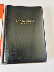 SANTA BIBLIA BILINGUE BIBLE RVR 1960 KJV SEALED BLACK LEATHER New Open/box