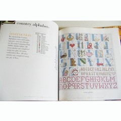 2001 Cross Stitch Design The Essential Reference Book, Hardcover, 334 Pages