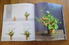 The Flower Recipe Book: 100 Magical, Sculptural, Seasonal Arrangements
