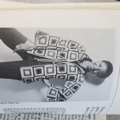 Latge Print Needlecraft Book Mildred Graves Ryan 51 Projects Knit Crochet Needle