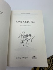Onyx Storm by Rebecca Yarros ITALIAN Signed.