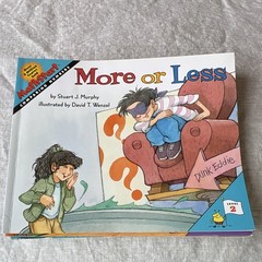 MathStart 5 Paperback Illustrated Math Books Set by Stuart J. Murphy (Betcha!)
