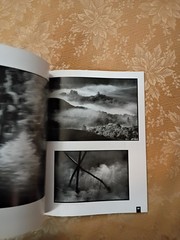 B&W Black & White Magazine Issue 28 December 2003 Mary Ellen Mark TwinsBook