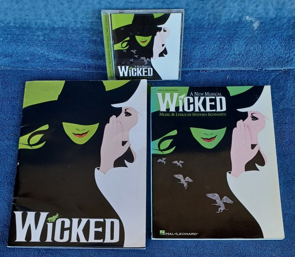 Wicked – 9 1/4″ x 13″ – Program + Wicked – 110 Page Songbook + Wicked – CD