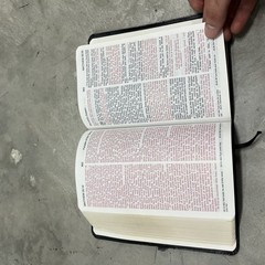 Holy Bible Red Letter, New Millennium Edition New King James 1990