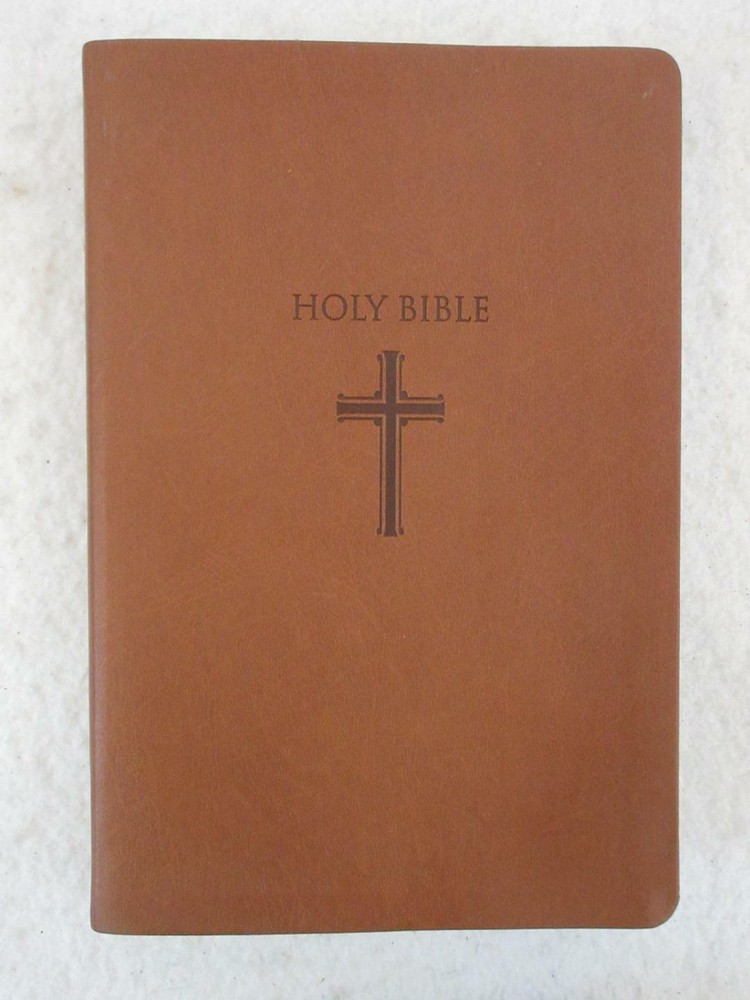 THE HOLY BIBLE NKJV Super Giant Print Edition 2013 Thomas Nelson Faux Leather