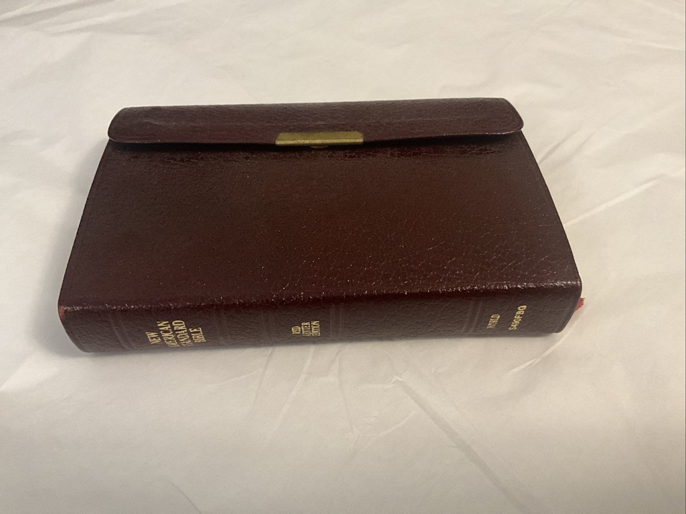 NASB Red Letter S490FBG Pocket Edition 1977 Snap Cover Bonded Leather Red Letter