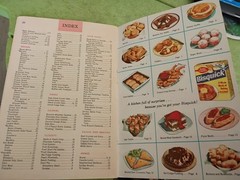 Betty Crocker’s Bisquick Cook Book 157 Recipes and Ideas Vintage 1956-26 pages