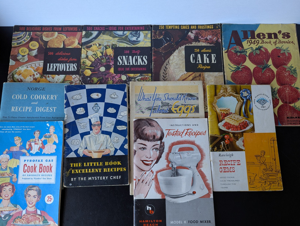 Lot of 10 Cookbook Pamphlets Vintage 1930s – 1960s * Culinary Arts Mystery Chef