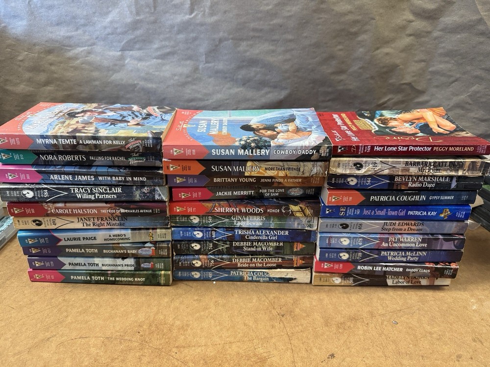 Lot of 30 Silhouette Special Edition Romance Book Novels Published