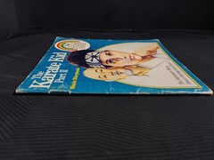 THE KARATE KID PART II MOVIE STORYBOOK (1986 TPB) WITH STICKERS!!!