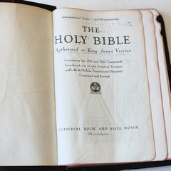 Vtg Holy Bible, International Series KJV Leather Lined Thumb Index John Winston