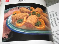 The Microwave Cookbook Recipe General Electric Part 862A691P49 1993 PB 126 pages