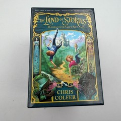 Land of Stories Hardcover Gift Set by Chris Colfer (2016, Hardcover) Vol. 1-5