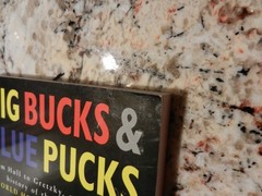BIG BUCKS & BLUE PUCKS 1997 book WORLD HOCKY ASSOCIATION Murray Greig WHA